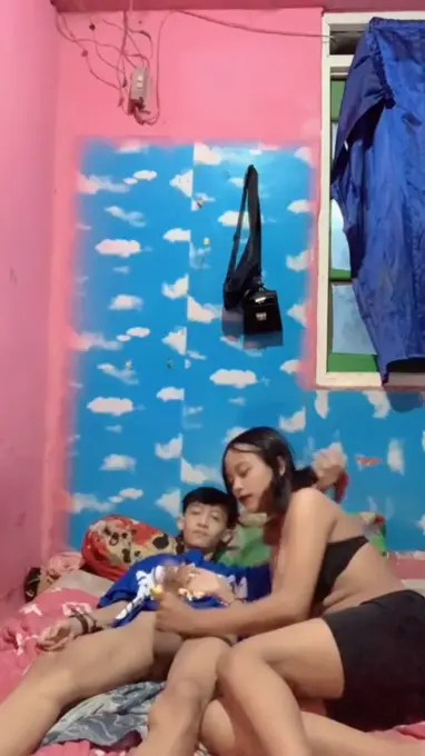 onlylokal Junita SMA Nyicip Kontol Pacar 1